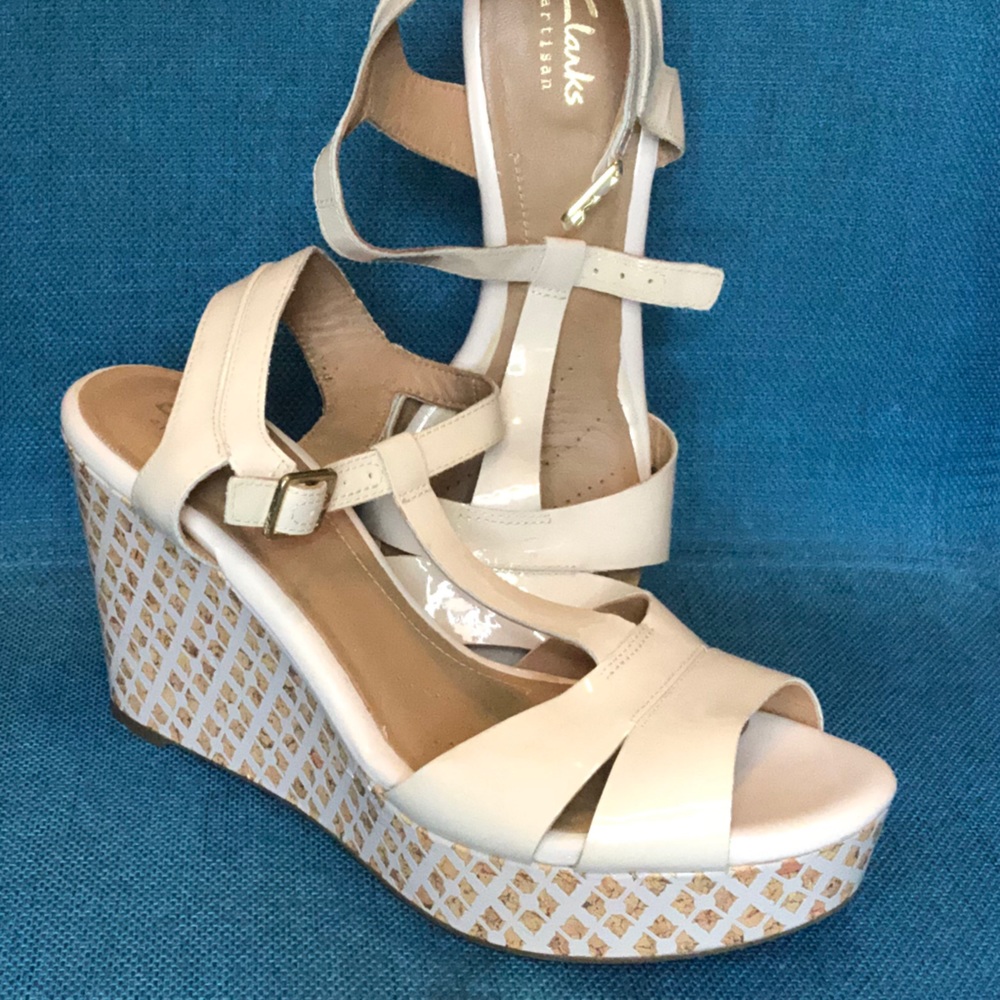 CLARKS ARTISAN Bone T-strap sandals